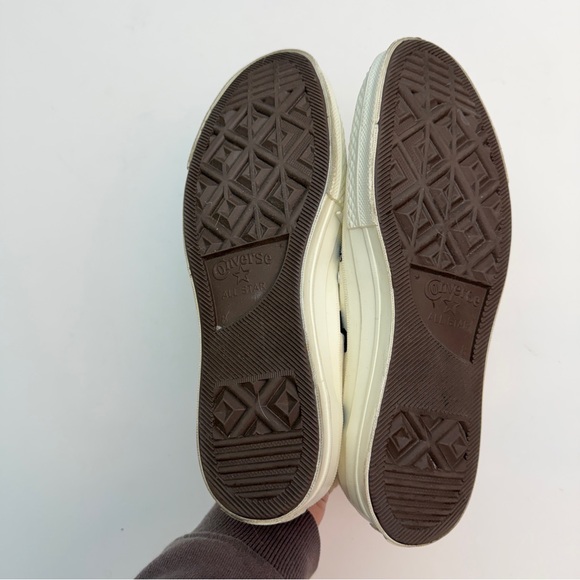 Comme des Garçons PLAY x Converse Chuck Taylor Low-Top Sneakers, Women’s Size 8 - Picture 7 of 7